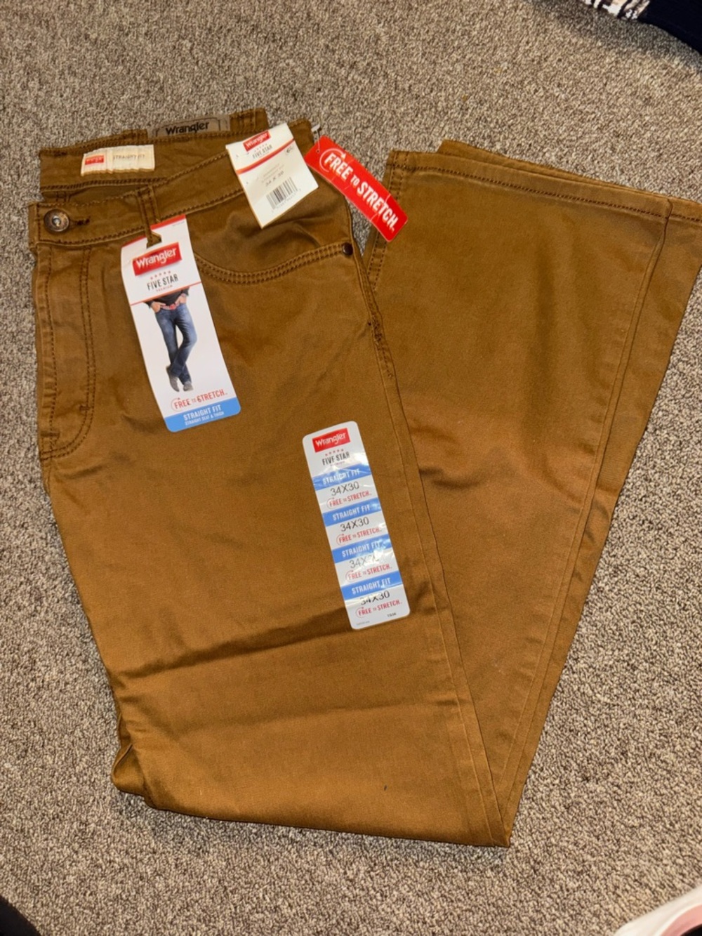 Wrangler Men’s Brown Straight Fit Jeans